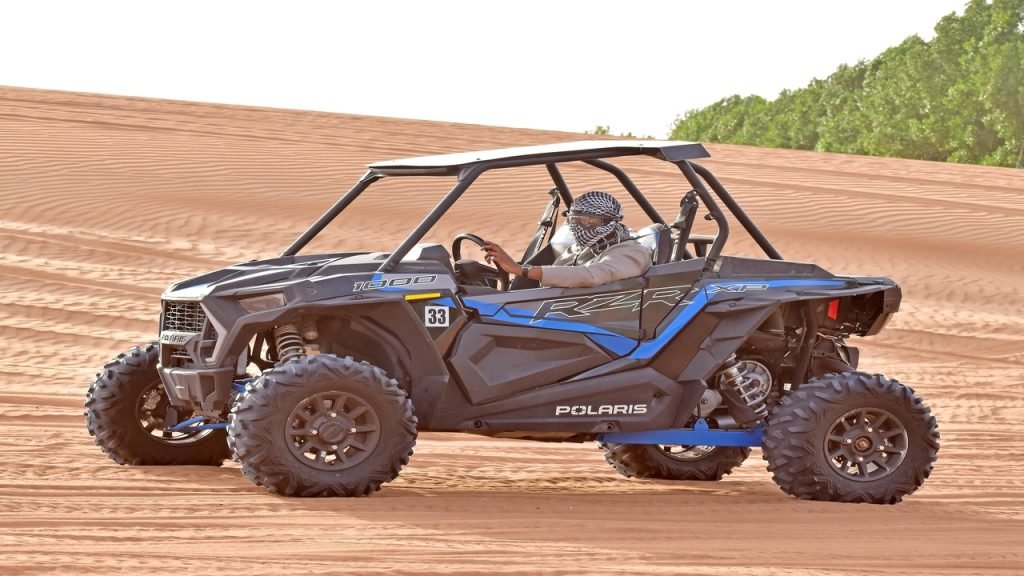 Desert-safari-dinner-with-buggy-tour